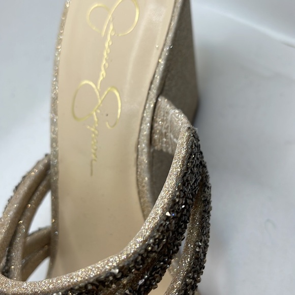 Sandals - Picture 5 of 6